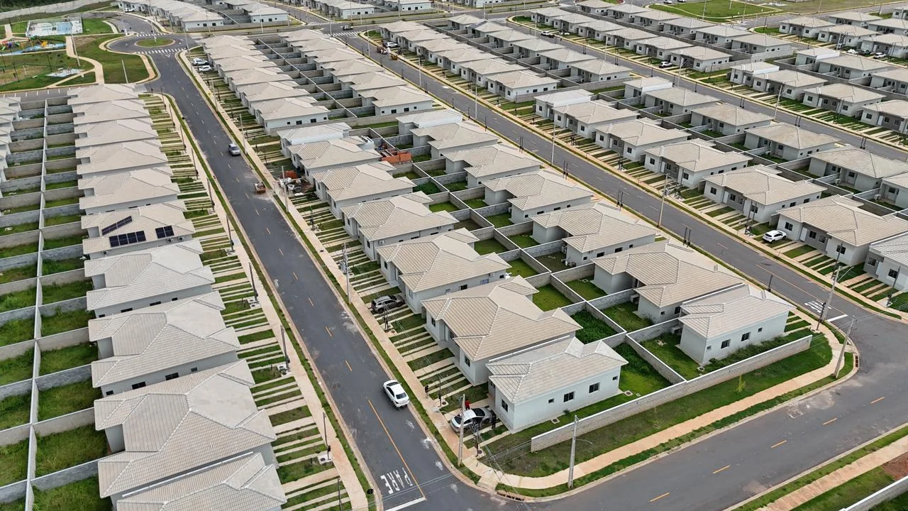 Conjunto residencial Origem do Sol utilizado como registro de atuação em recebimento de imóvel